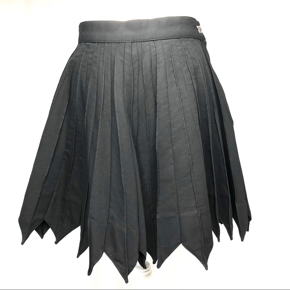 Annie Reva for Bugatchi Black Pleated Circle Skirt
